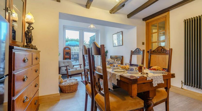 Photo of 3 Bed in Brompton