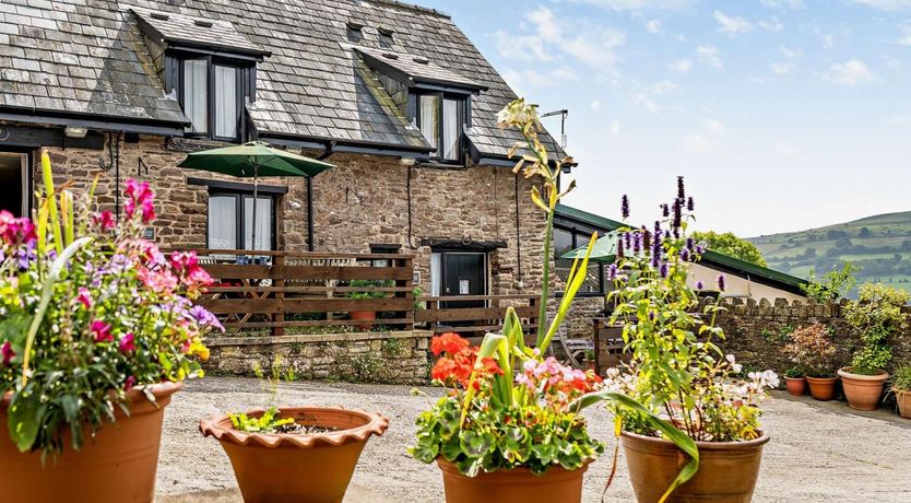 Photo of 1 Bed in Abergavenny