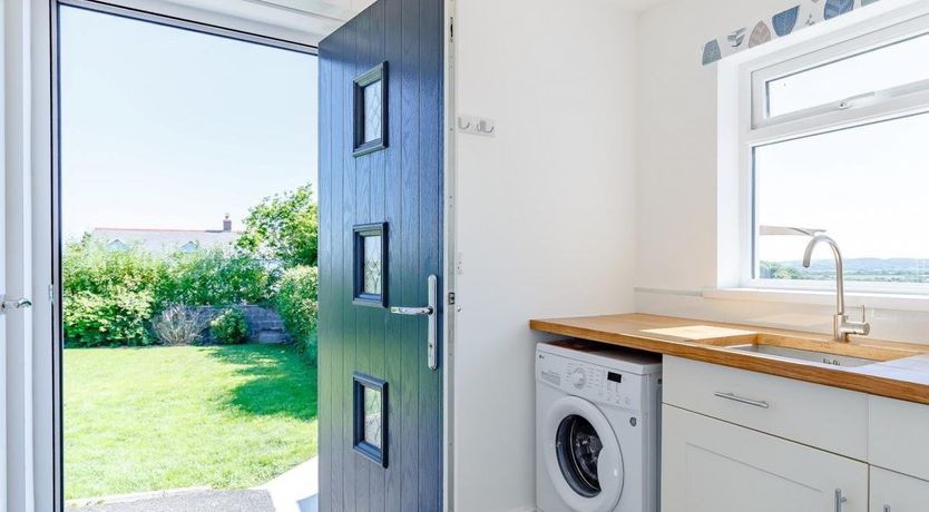 Photo of 3 Bed in Ashwater