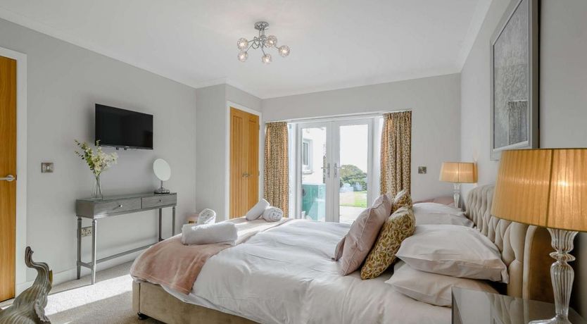 Photo of 1 Bed in Sandyhills