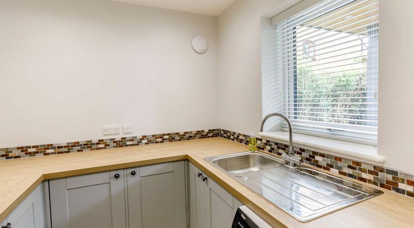 Photo of 5 Bed in Brough