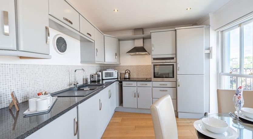 Photo of 2 Bed in Tenby