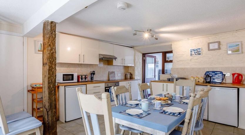 Photo of 4 Bed in Brixham