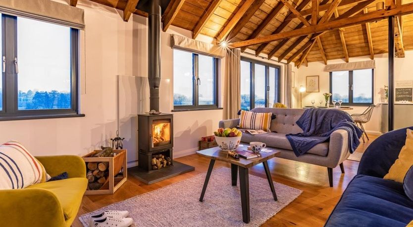 Photo of 2 Bed in Moreton Eye