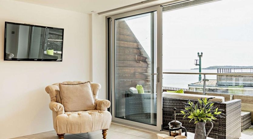 Photo of 2 Bed in Tenby