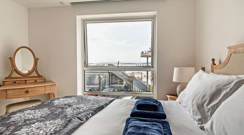 Photo of 2 Bed in Tenby