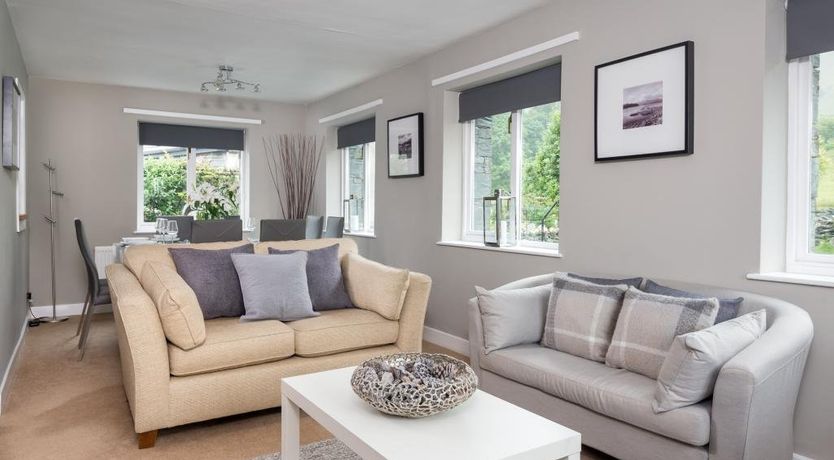 Photo of 4 Bed in Grange