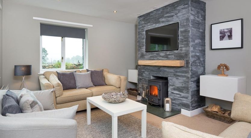 Photo of 4 Bed in Grange