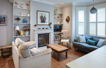 3 Bed in Eastbourne Holiday Cottage