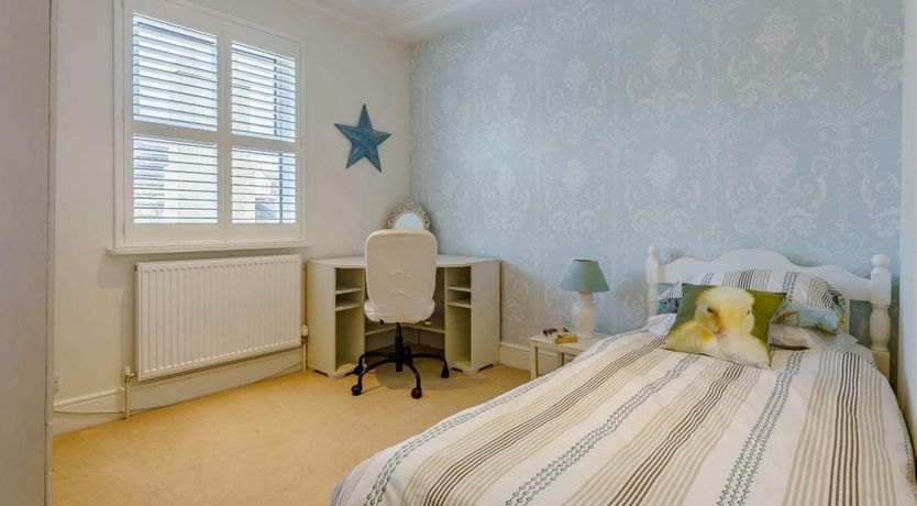 Photo of 3 Bed in Eastbourne