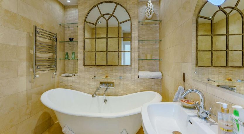 Photo of 3 Bed in Eastbourne