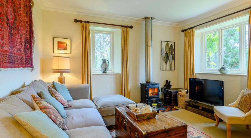 Photo of 4 Bed in Bwlch