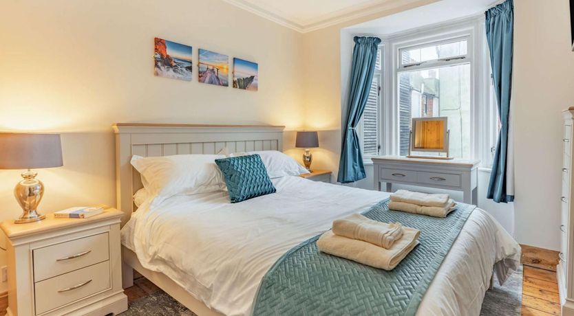 Photo of 4 Bed in Hastings