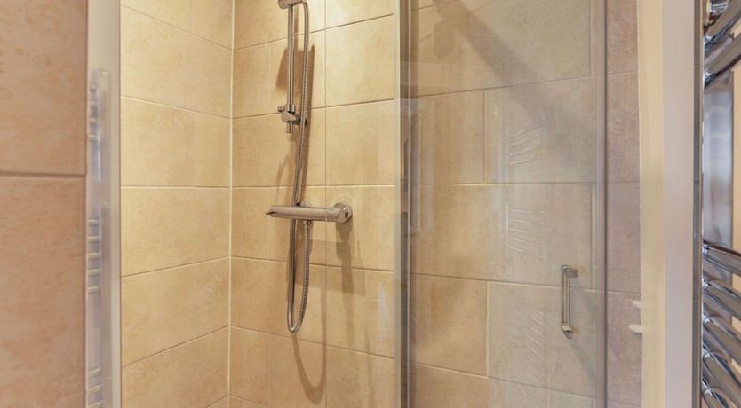 Photo of 4 Bed in Hastings