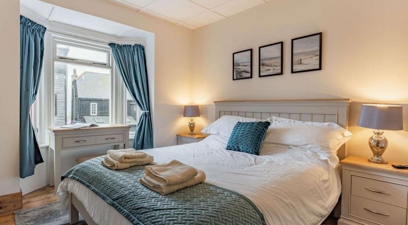 Photo of 4 Bed in Hastings