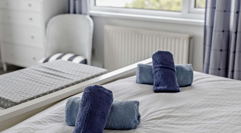 Photo of 4 Bed in Polruan