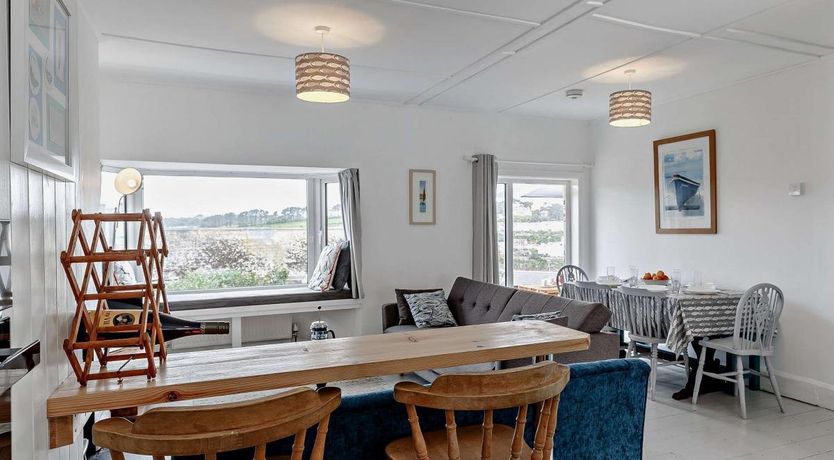 Photo of 4 Bed in Polruan