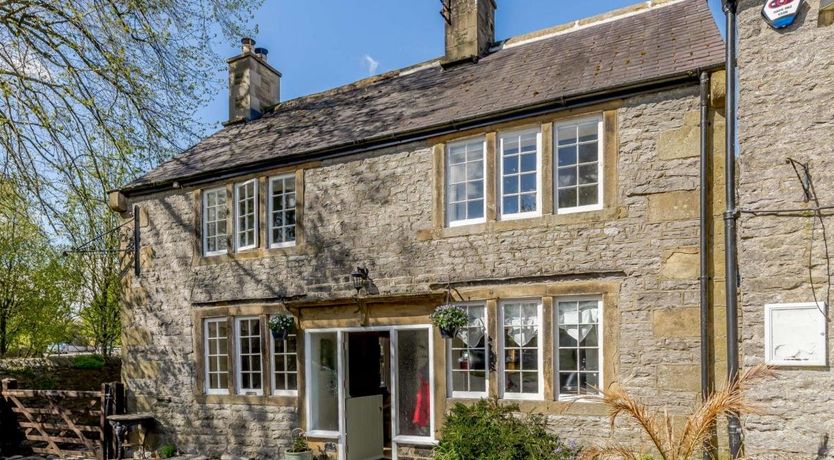 Photo of in Litton (81231)