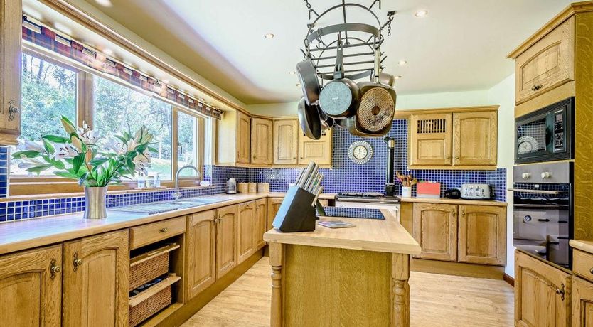 Photo of 5 Bed in Arrochar