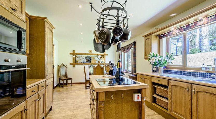 Photo of 5 Bed in Arrochar