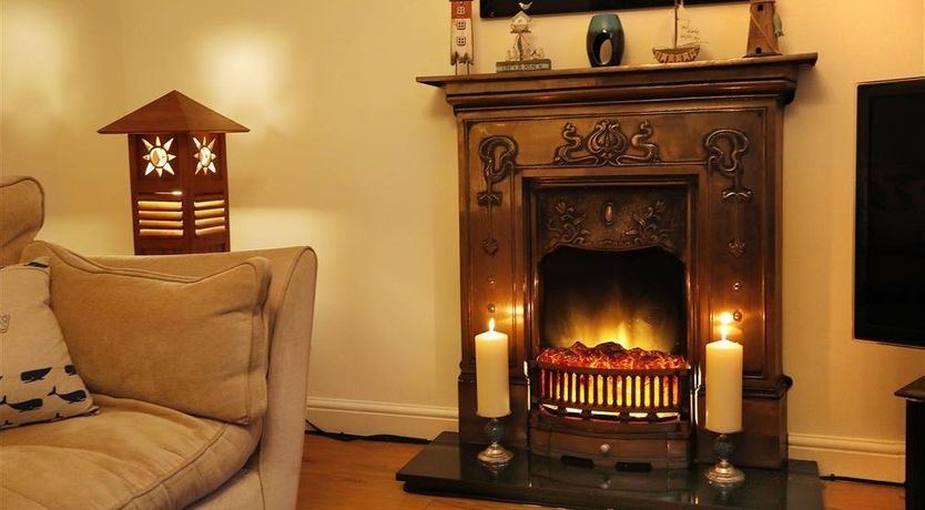 Photo of 2 Bed in Tenby