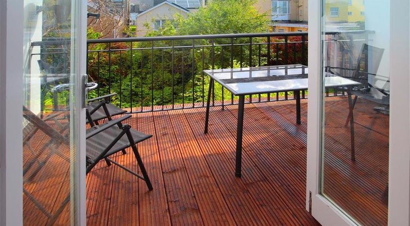 Photo of 2 Bed in Tenby