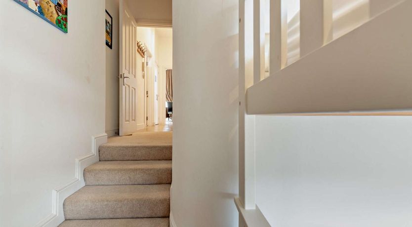 Photo of 2 Bed in Tenby
