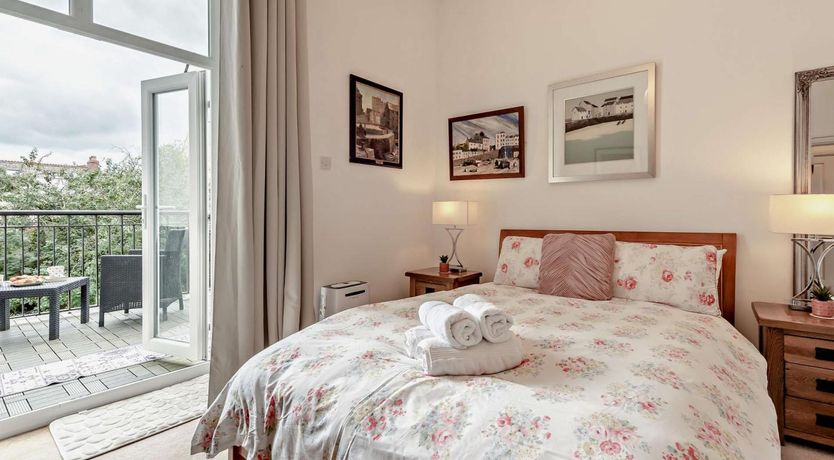Photo of 2 Bed in Tenby