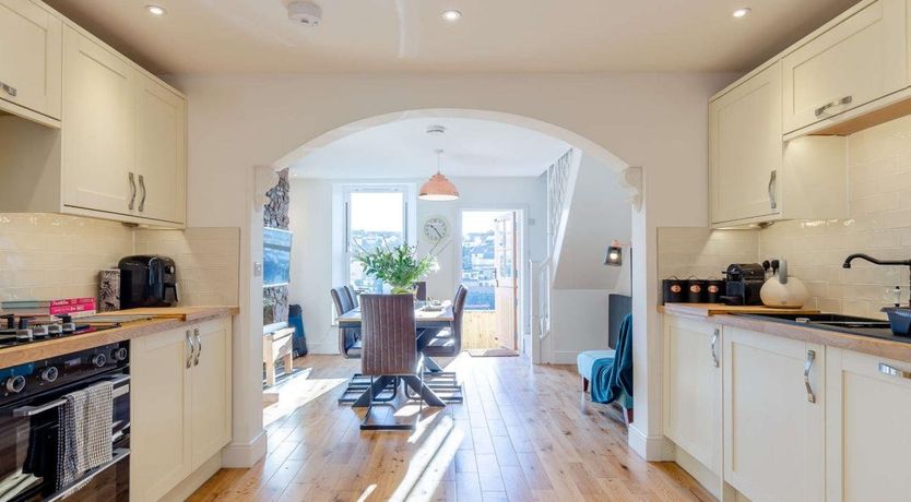 Photo of 3 Bed in Brixham