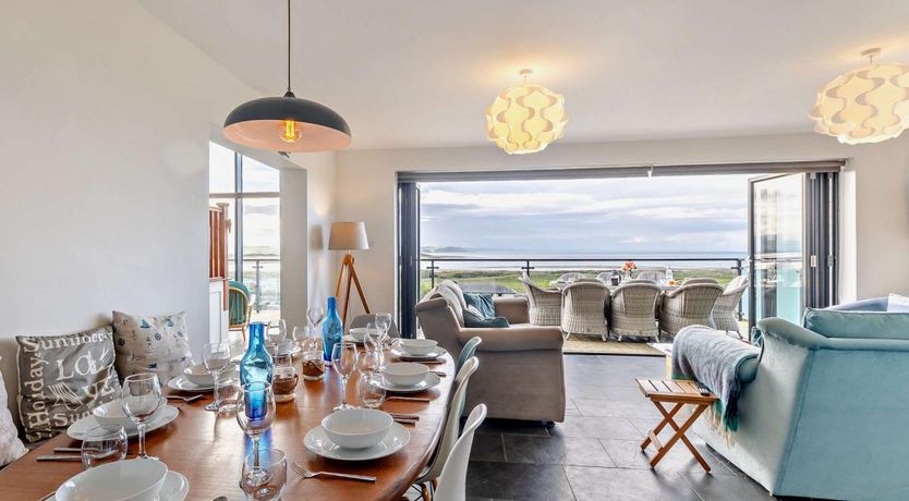 Photo of 4 Bed in Aberdovey