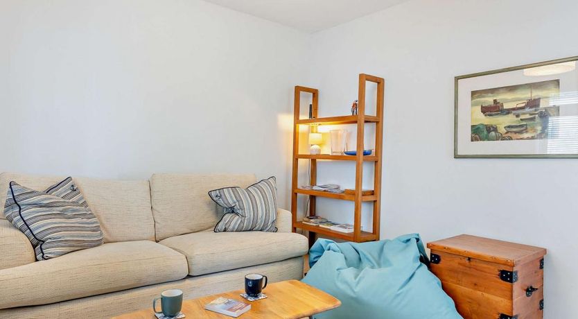 Photo of 4 Bed in Aberdovey