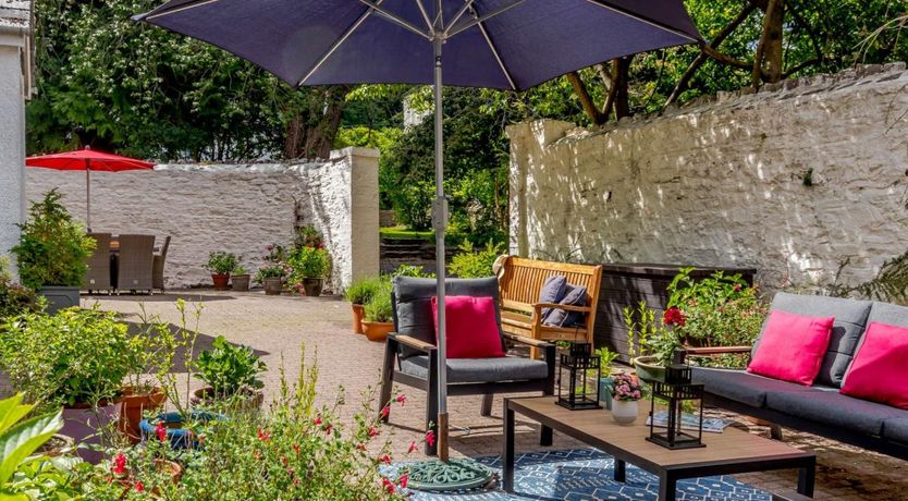 Photo of 4 Bed in Llanfoist