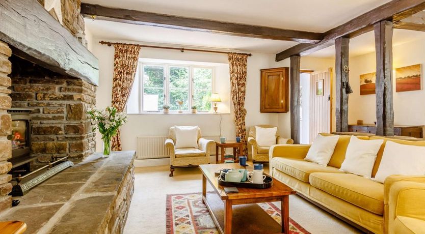 Photo of 4 Bed in Llanfoist