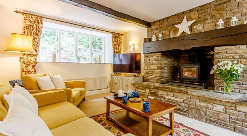 Photo of 4 Bed in Abergavenny