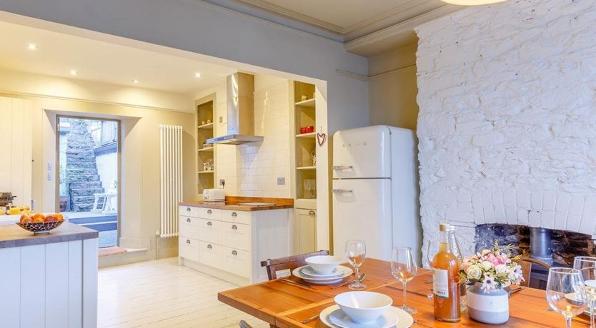 Photo of 2 Bed in Brixham