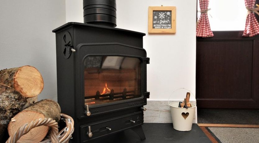 Photo of 2 Bed in Dainton