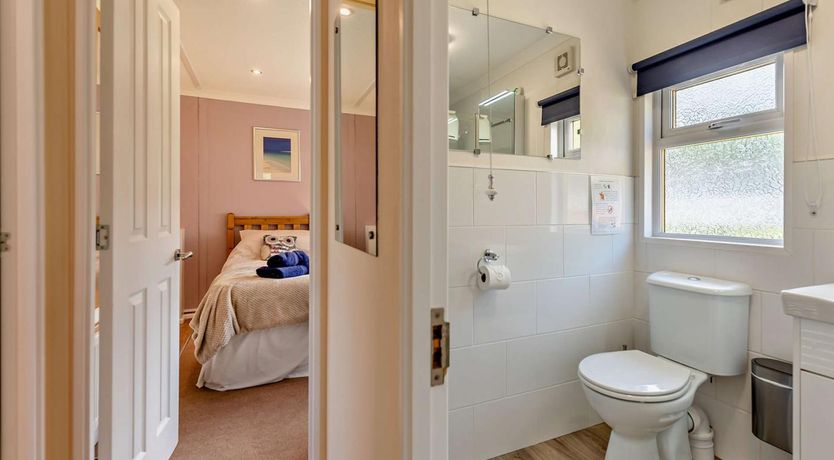 Photo of 2 Bed in Stepaside