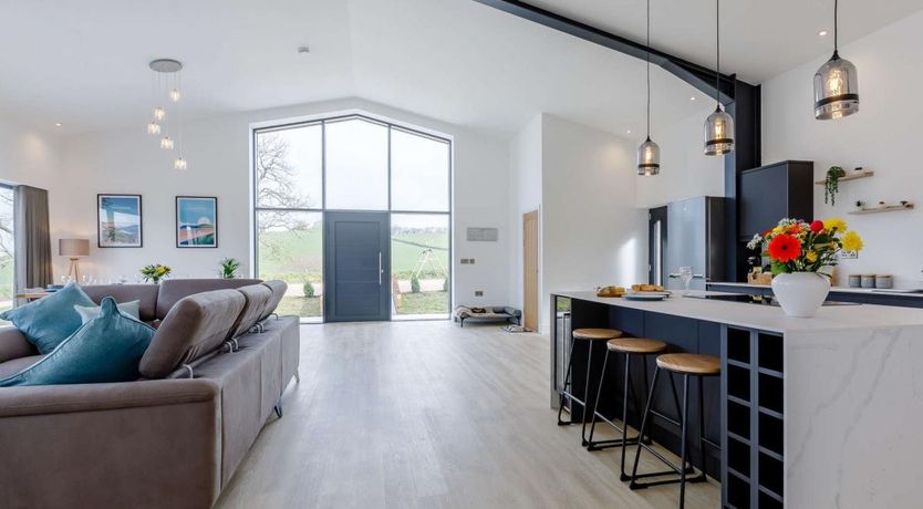 Photo of 4 Bed in Berrynarbor