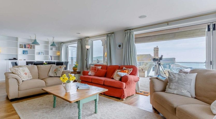 Photo of 4 Bed in West Bay