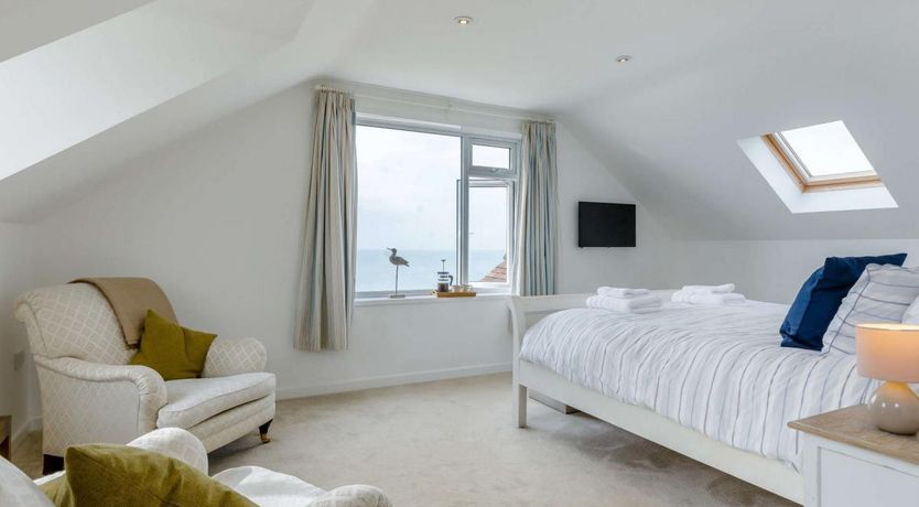 Photo of 4 Bed in West Bay