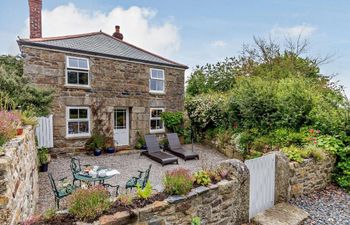 in Hayle  (79991) Holiday Cottage