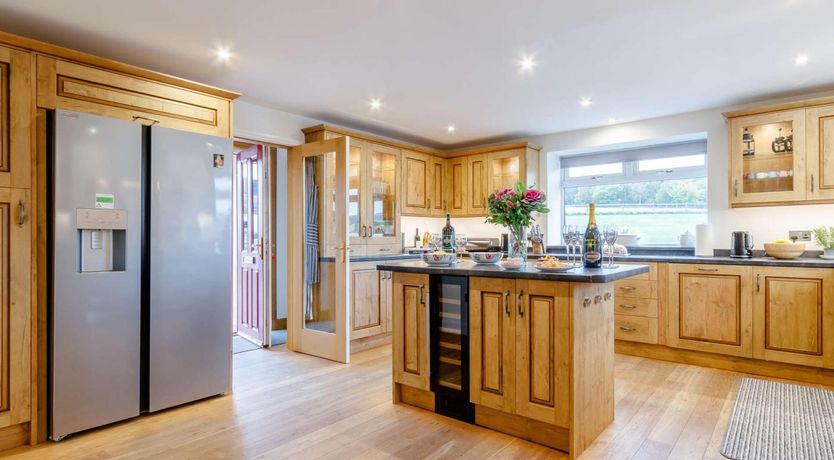 Photo of 5 Bed in Inverurie