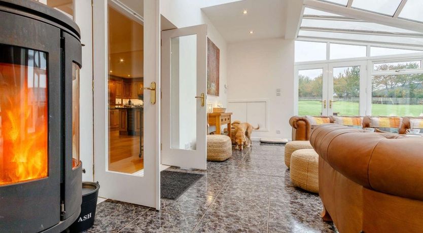 Photo of 5 Bed in Sauchen