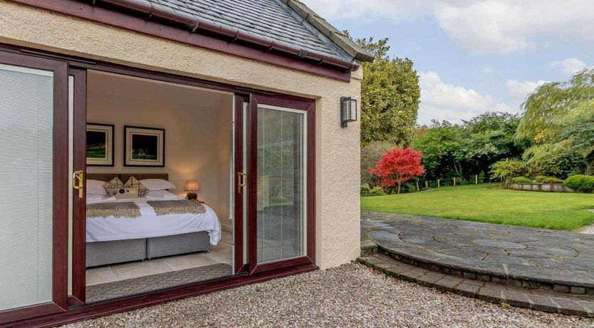 Photo of 5 Bed in Sauchen