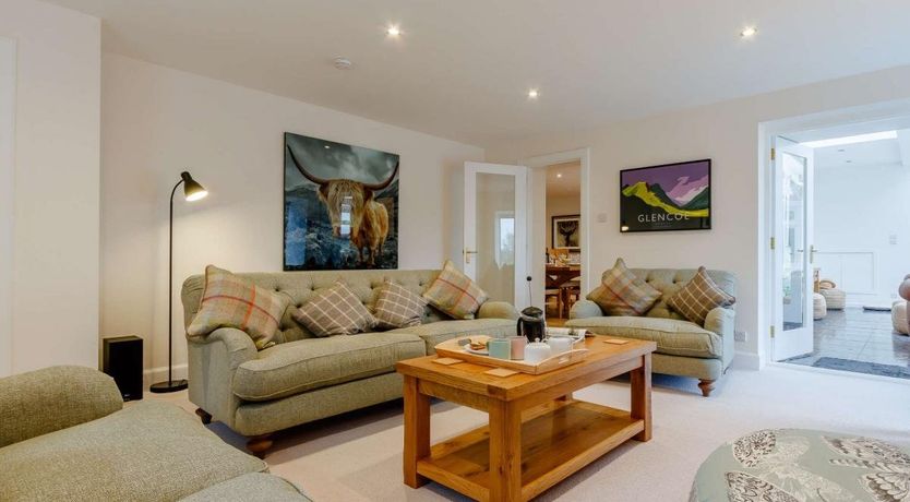 Photo of 5 Bed in Sauchen