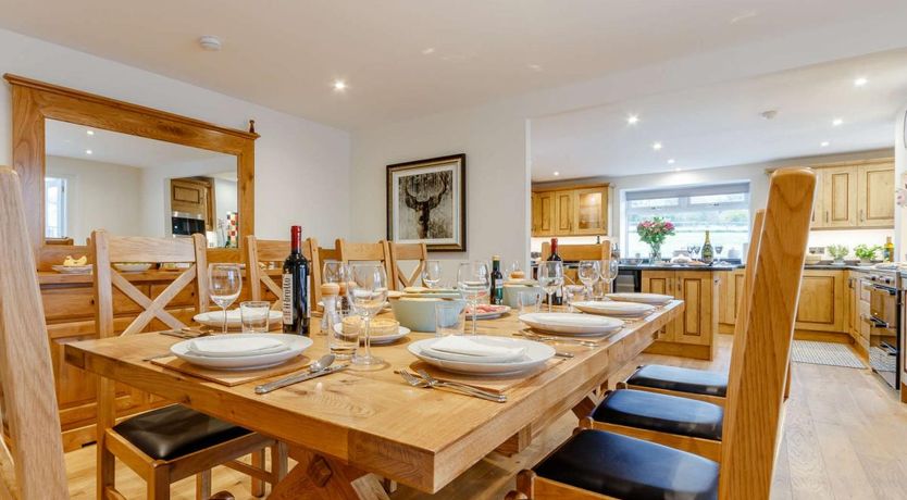 Photo of 5 Bed in Sauchen