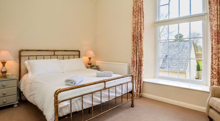 Photo of 2 Bed in Beaminster