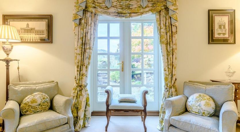 Photo of 3 Bed in Evenjobb