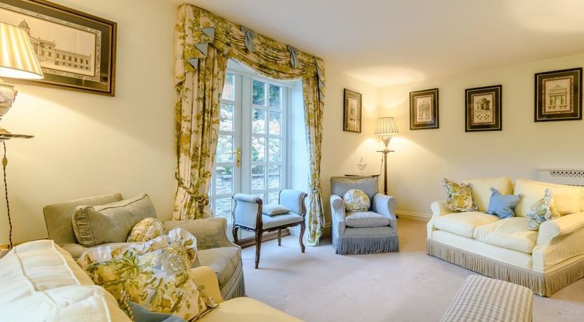 Photo of 3 Bed in Evenjobb