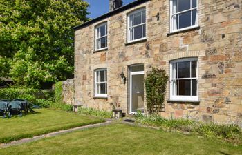in Coombe (82414) Holiday Cottage